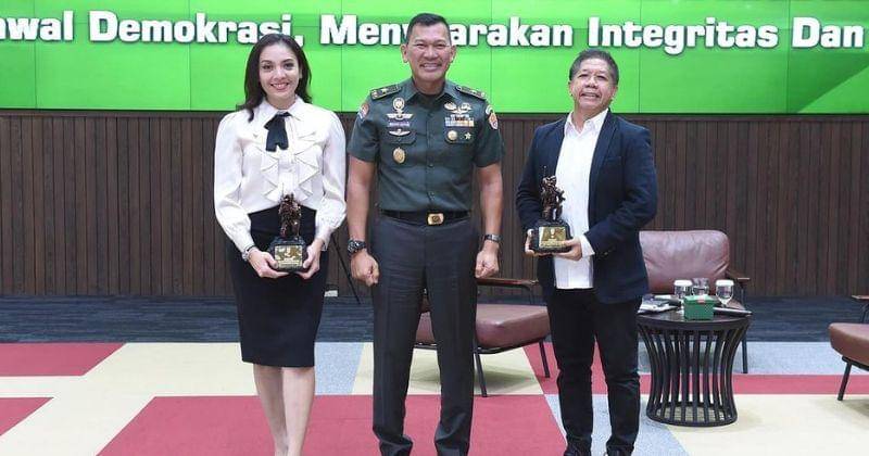 Instagram.com/dwi_anggia